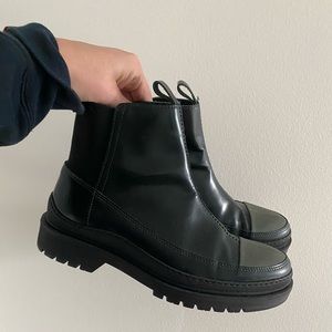 Dark green leather Chelsea boots - Want Les Essentiels